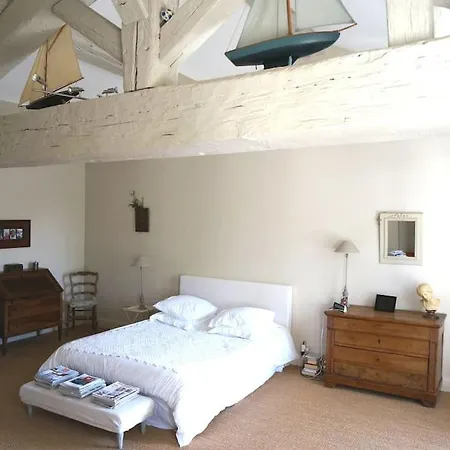 Villa La Rochelle -la Penaridere -21 Pers *